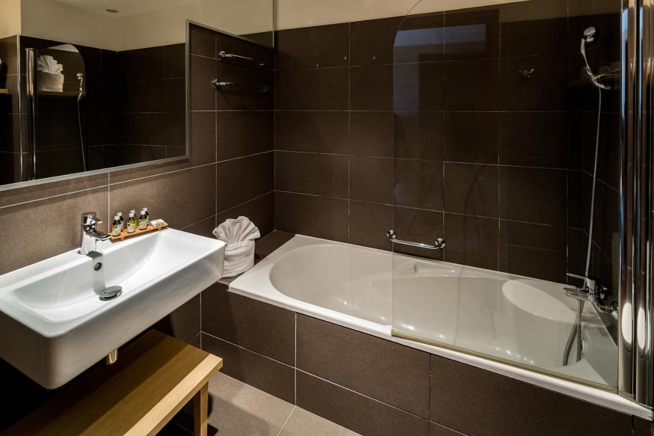 Hotel Helios & Spa - Ile Des Embiez Six-Fours-les-Plages Zewnętrze zdjęcie