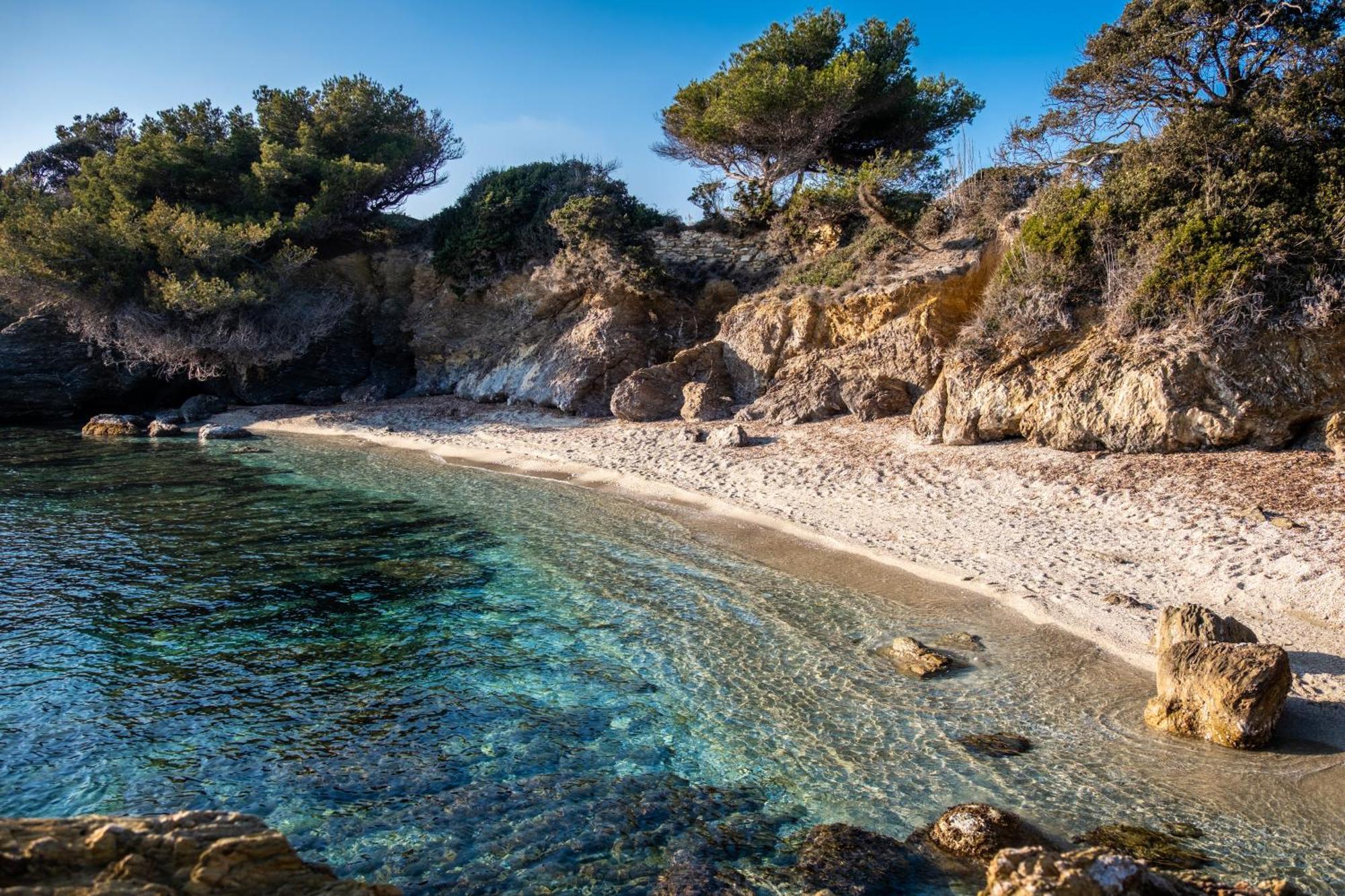 Hotel Helios & Spa - Ile Des Embiez Six-Fours-les-Plages Zewnętrze zdjęcie