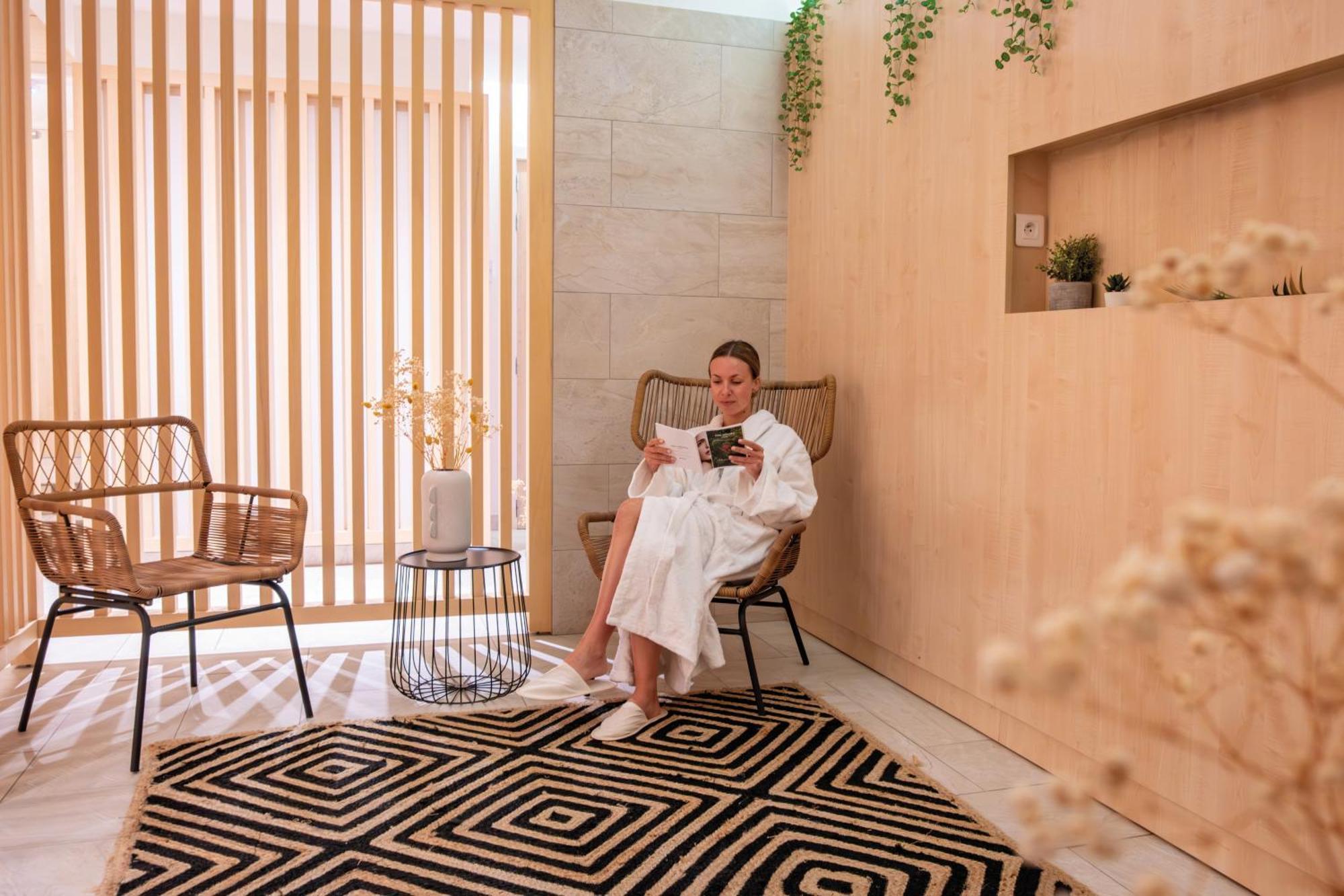 Hotel Helios & Spa - Ile Des Embiez Six-Fours-les-Plages Zewnętrze zdjęcie