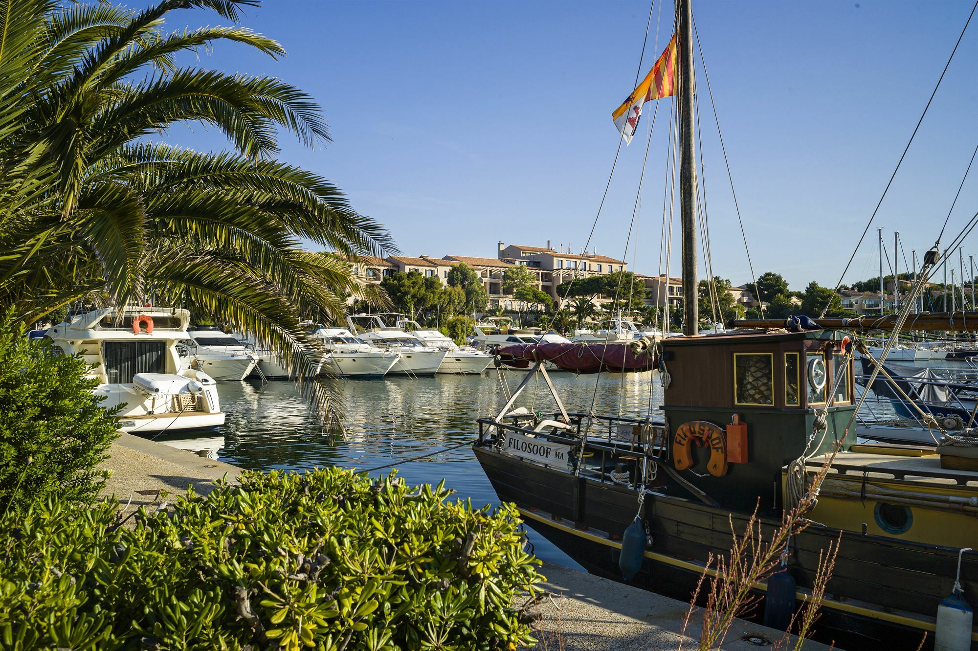 Hotel Helios & Spa - Ile Des Embiez Six-Fours-les-Plages Zewnętrze zdjęcie